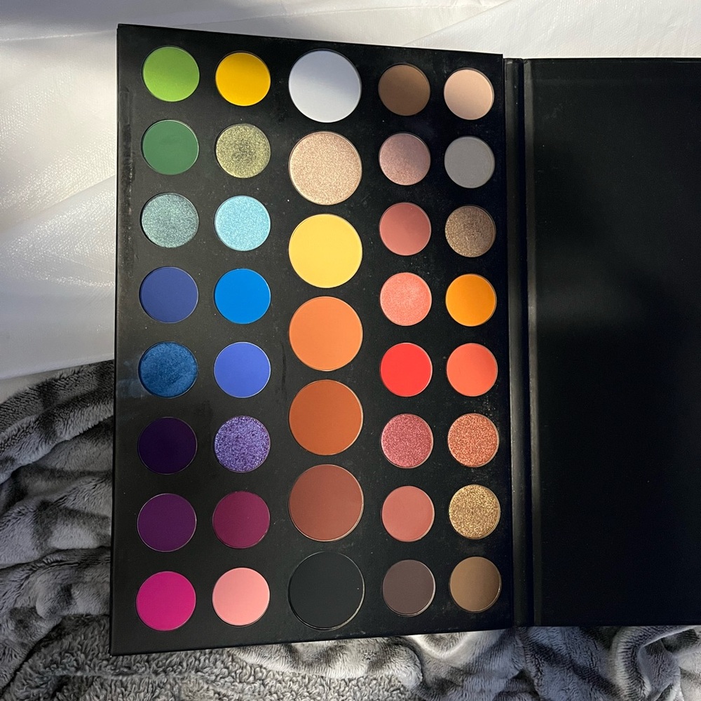 James Charles palette
